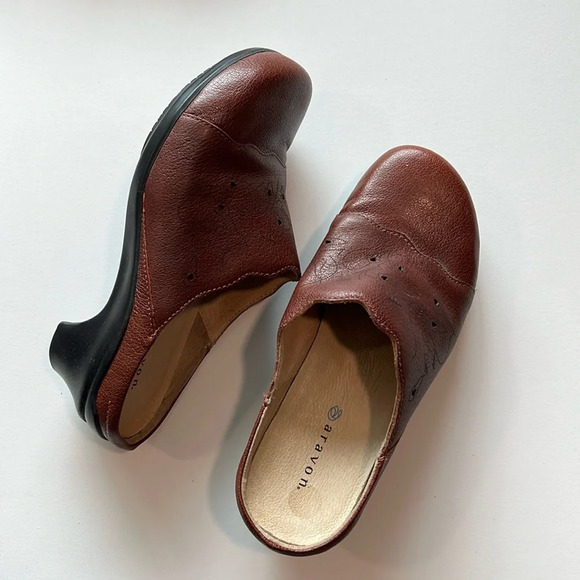 Aravon Shoes - Aravon - 8.5, leather clog style slip on